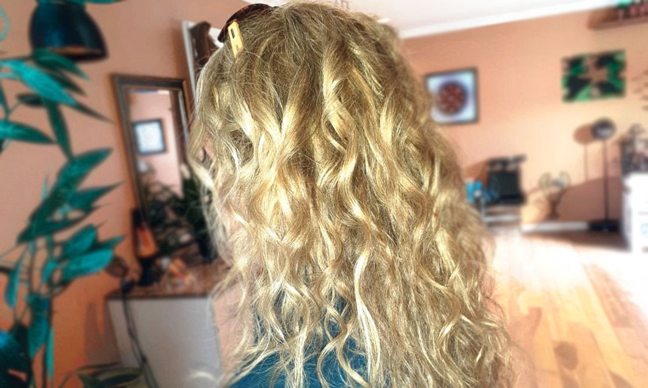 Hair style example 11 at Skizzers