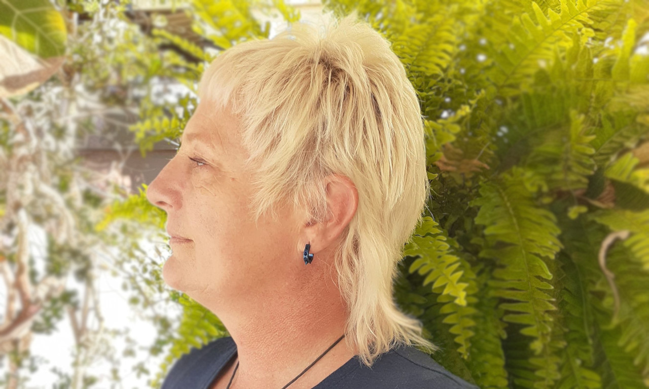 Hair style example 5 at Skizzers